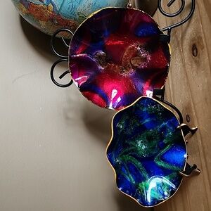 Vintage hand painted Seetusee inspired ruffled edge decorative wall decor